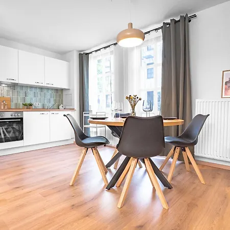 Moderne City-fewo Bis 5 Personen Apartamento Magdeburgo