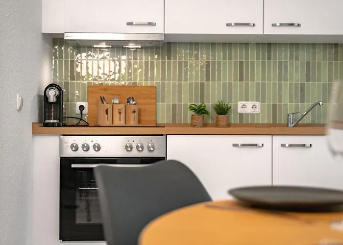 Apartamento Moderne City-fewo Bis 5 Personen Magdeburgo