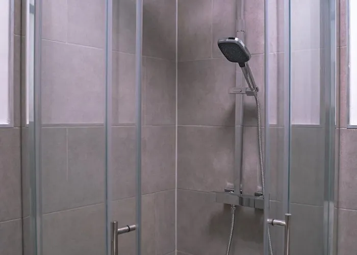 Moderne City-fewo Bis 5 Personen Magdeburgo